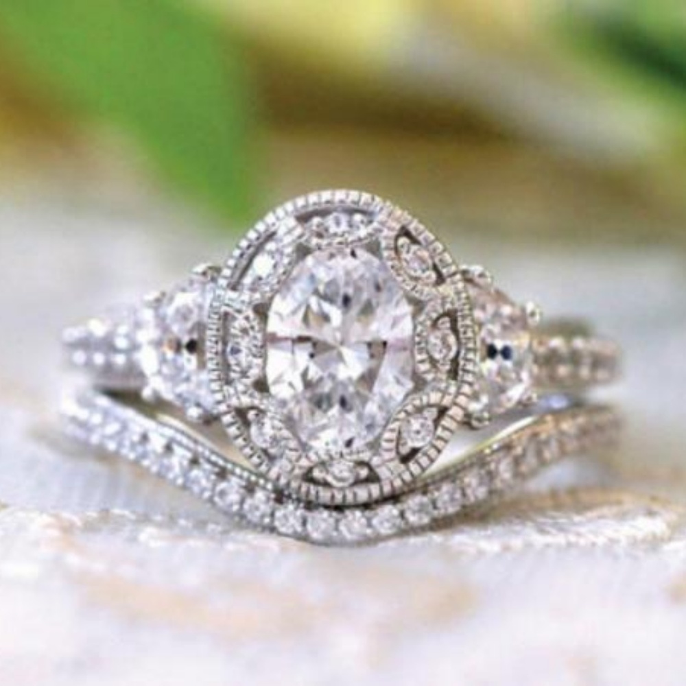 NEW 925 Silver Diamond Oval Cut Halo Ring Set - Picture 1 of 6